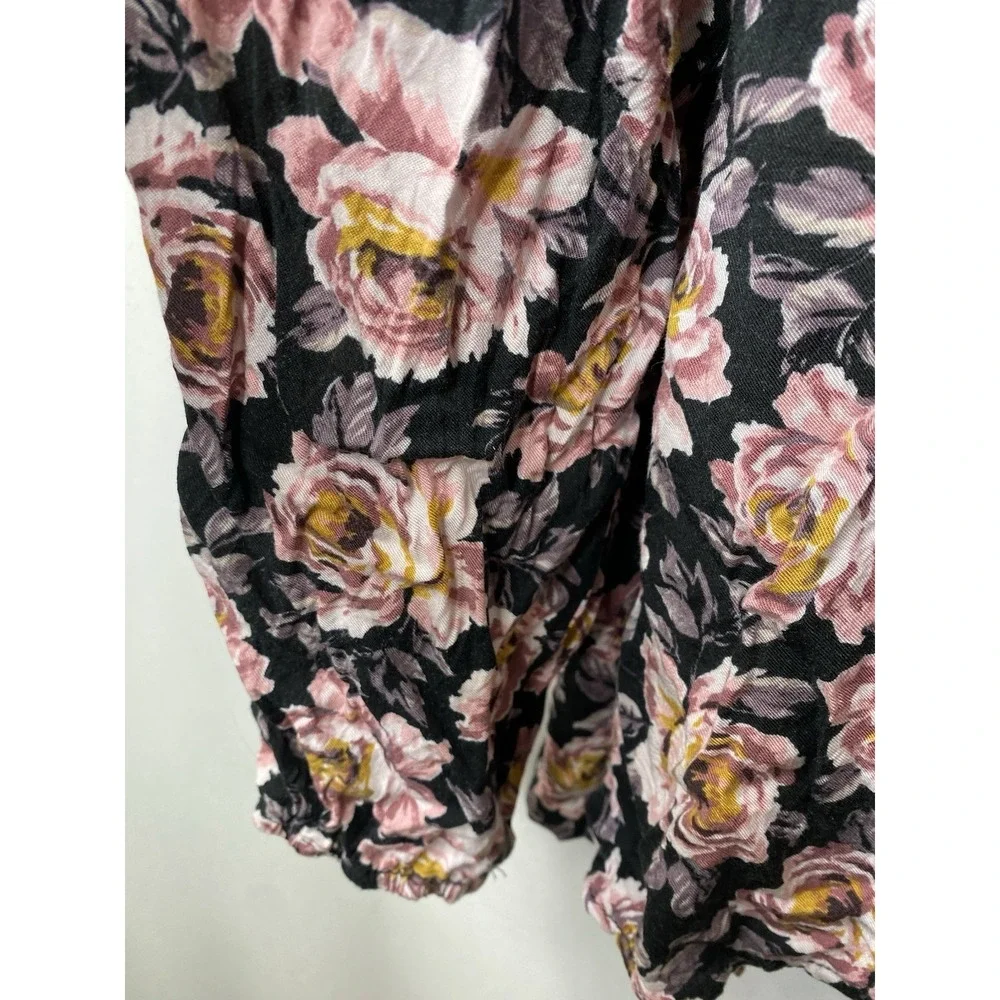 Torrid Womens Dark Floral Shirt Size 2 Dark Romantic Peasant Flowy Coquette Glam - Picture 5 of 13